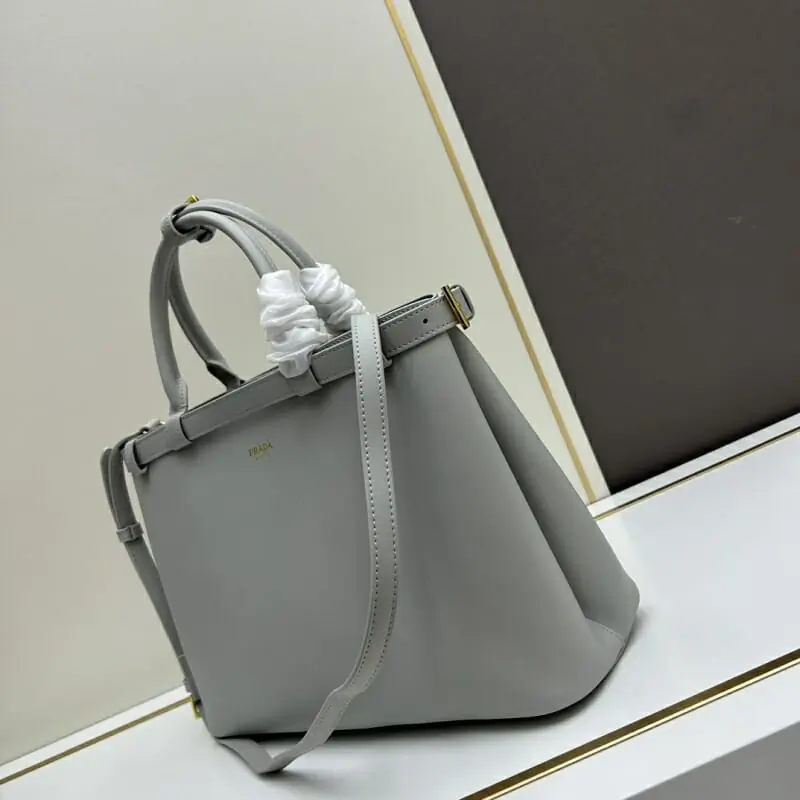 prada aaa qualite sac a main  pour femme s_11a30241